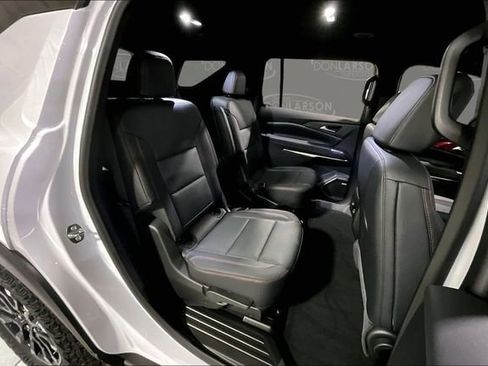 New 2026 Chevrolet Traverse Z71 w/ Enhanced Driving Package AWD/4WD image 12