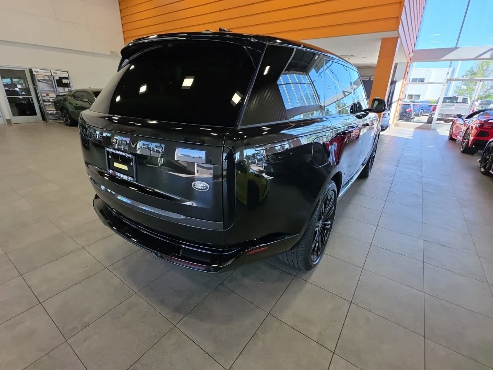 Used 2023 Land Rover Range Rover SE AWD/4WD image 9
