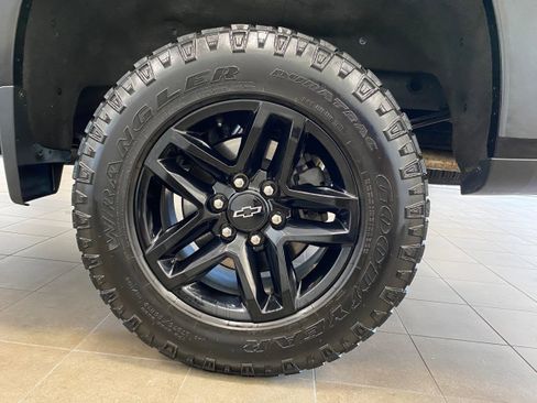 Used 2022 Chevrolet Silverado 1500 LT Trail Boss w/ Bed Protection Package image 24
