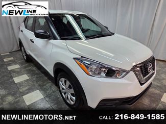 Used 2020 Nissan Kicks S image 1