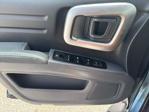 Used 2007 Honda Ridgeline RTX image 13
