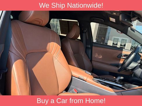 Used 2025 Toyota Crown Signia AWD/4WD image 27