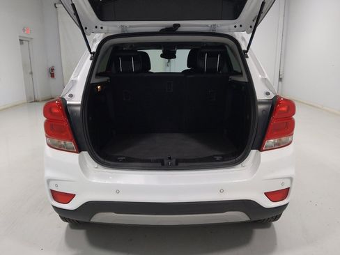 Used 2020 Chevrolet Trax LT w/ Driver Confidence Package FWD image 29