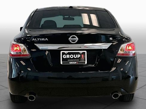 Used 2015 Nissan Altima 2.5 S w/ Power Driver Seat Package FWD image 4