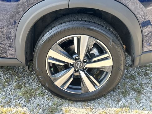 Used 2026 Nissan Rogue SL AWD/4WD image 19
