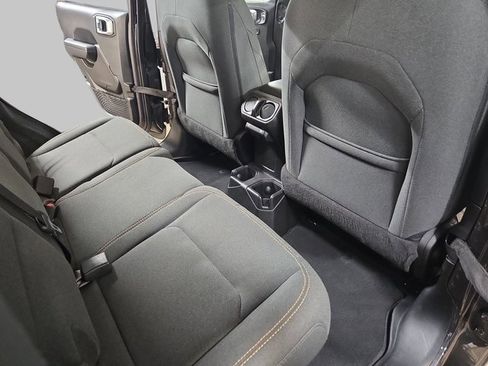 Used 2024 Jeep Wrangler Sport S image 12