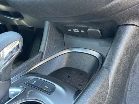 Used 2025 Chevrolet Malibu LT image 17