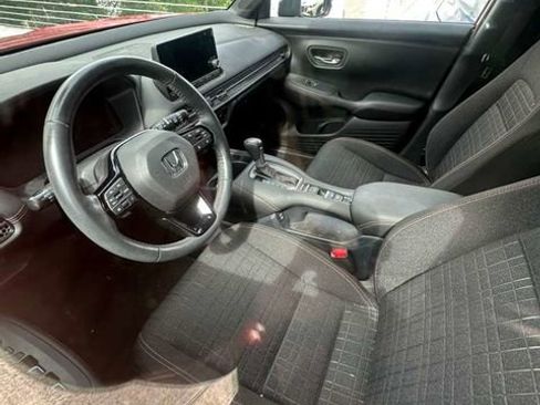 Used 2024 Honda HR-V Sport image 10