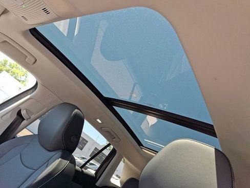New 2026 Volkswagen Tiguan SE AWD/4WD image 7