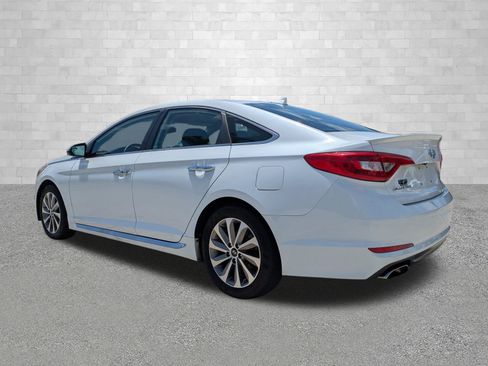 Used 2015 Hyundai Sonata Sport w/ Option Group 03 FWD image 4