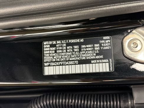 Used 2026 Porsche Cayenne Coupe image 21