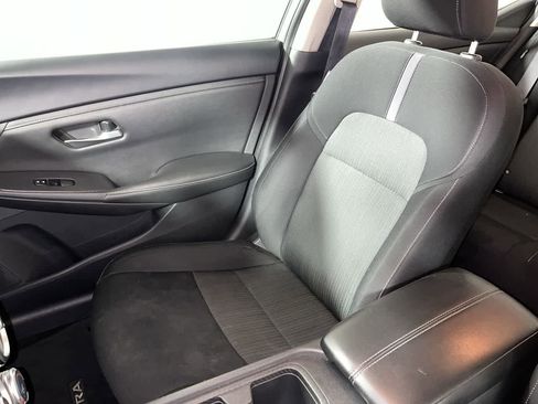Used 2024 Nissan Sentra SV FWD image 25