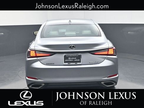 New 2025 Lexus ES 350 350 image 8