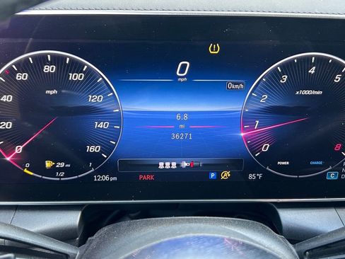 Used 2023 Mercedes-Benz GLC 300 4MATIC w/ Exclusive Trim Package image 47