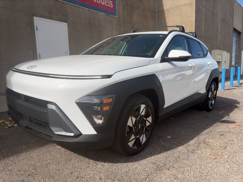 Used 2025 Hyundai Kona SEL FWD image 6