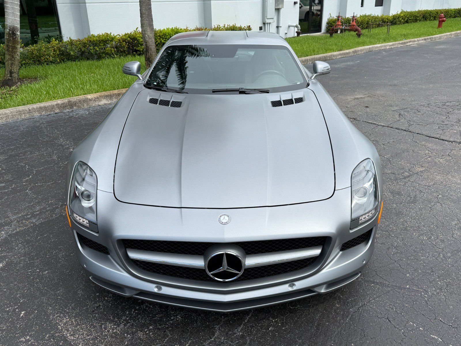 Used 2012 Mercedes-Benz SLS AMG Coupe image 11