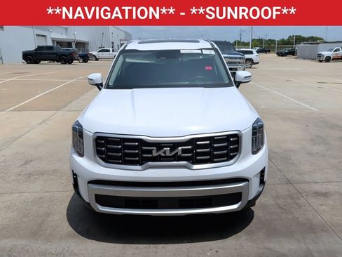 Used 2025 Kia Telluride S FWD image 2