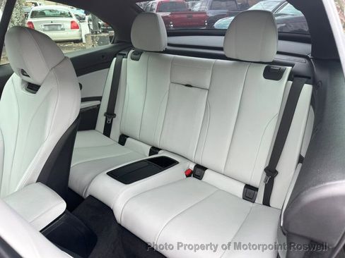 Used 2018 BMW M4 Convertible image 15