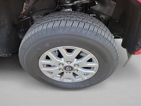 Used 2026 Toyota Tacoma SR5 AWD/4WD image 10