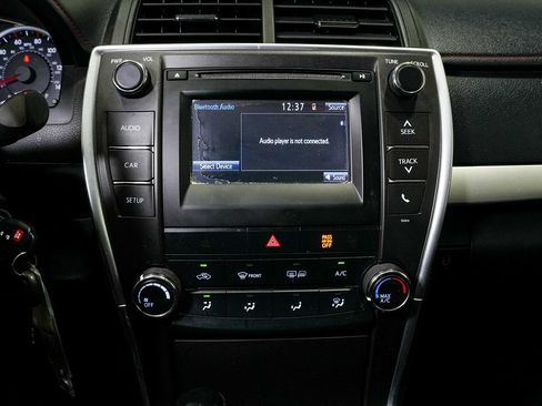 Used 2017 Toyota Camry SE FWD image 21