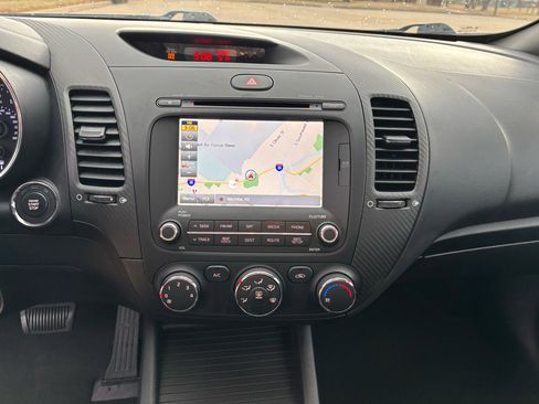 Used 2016 Kia Forte EX w/ EX Premium Package image 15