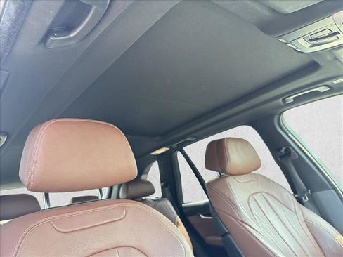 Used 2017 BMW X5 xDrive50i AWD/4WD image 25