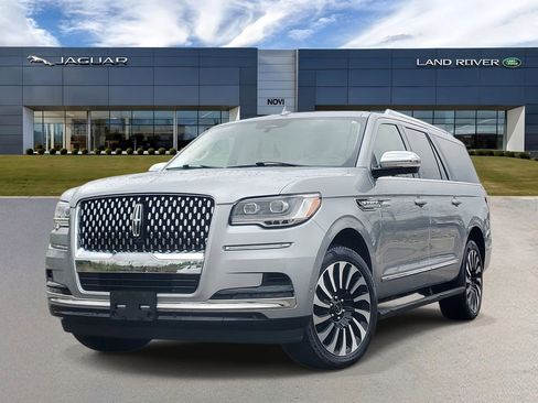 Used 2022 Lincoln Navigator L Black Label AWD/4WD image 1