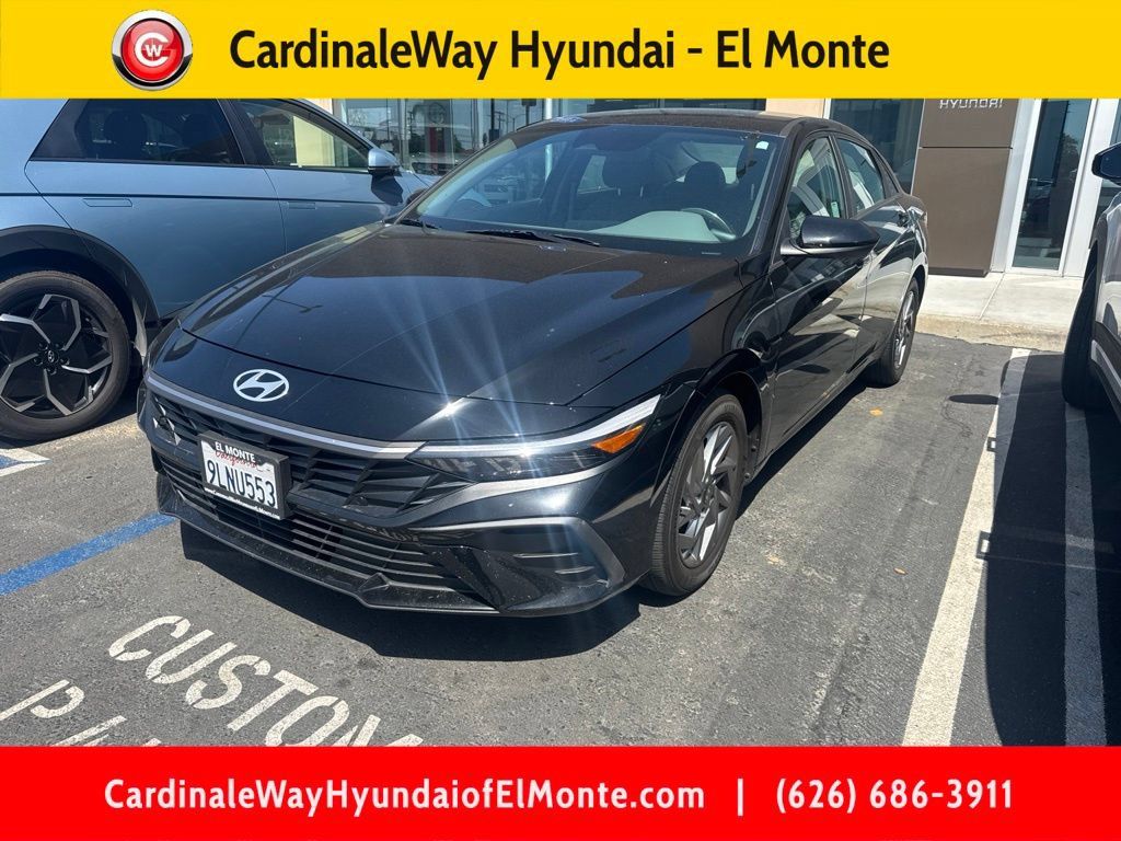 Certified 2024 Hyundai Elantra SEL FWD image 1