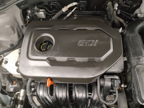 Used 2018 Hyundai Santa Fe Sport image 30