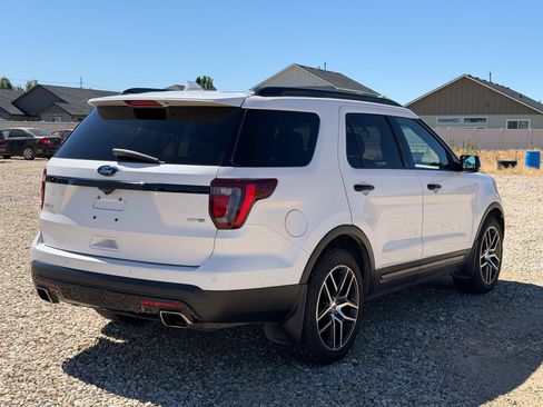 Used 2017 Ford Explorer Sport AWD/4WD image 6