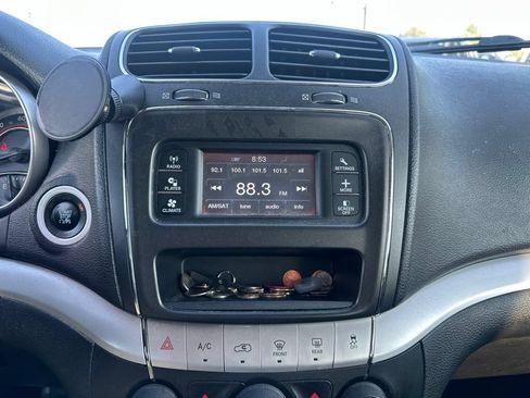 Used 2014 Dodge Journey SXT FWD image 7