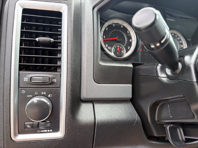 Used 2017 RAM 2500 SLT AWD/4WD image 17