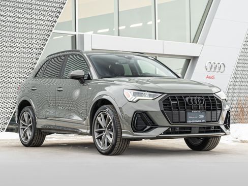 Certified 2025 Audi Q3 2.0T Premium w/ Convenience Package image 1