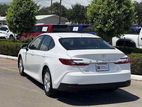 Certified 2026 Toyota Camry LE FWD image 5