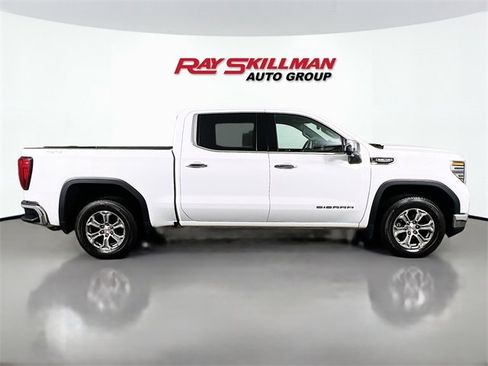 Used 2024 GMC Sierra 1500 SLT image 8