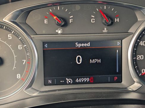 Certified 2023 Chevrolet Traverse LT image 32