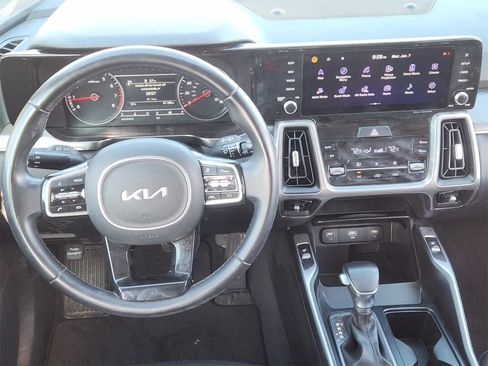 Certified 2022 Kia Sorento S image 25