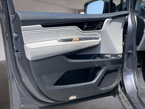 Used 2024 Honda Odyssey Touring image 19