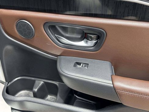 Used 2025 Honda Pilot Elite image 53