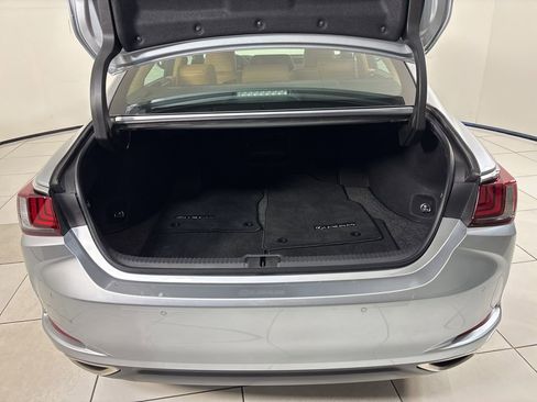 Used 2023 Lexus ES 350 w/ Premium Package image 24