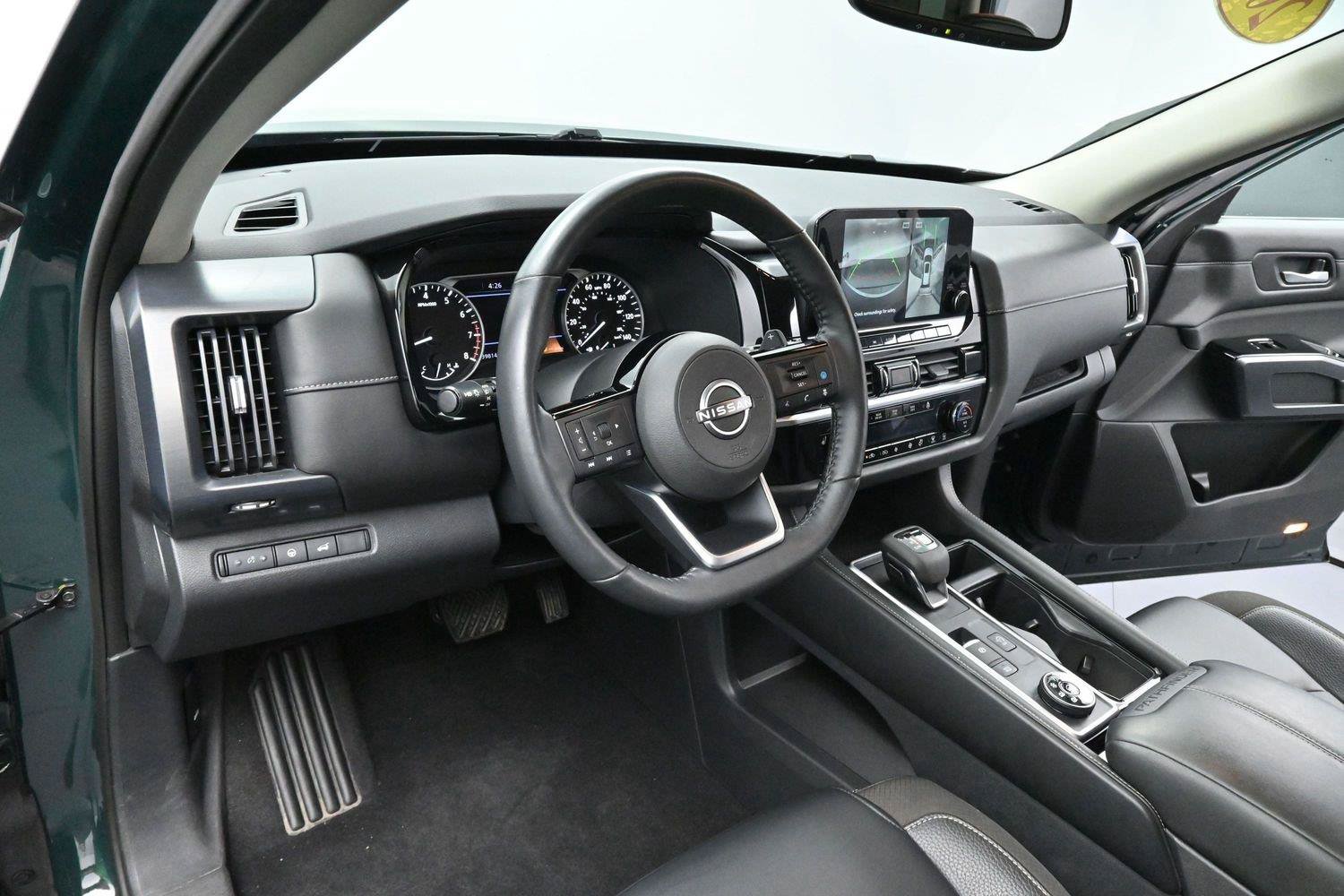 Used 2022 Nissan Pathfinder SL w/ Cargo Package AWD/4WD image 17