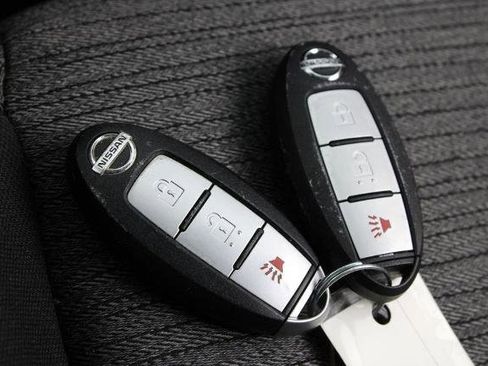 Certified 2021 Nissan Rogue S image 29