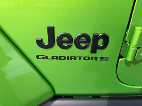New 2026 Jeep Gladiator Willys image 11