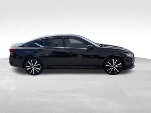 Used 2021 Nissan Altima 2.5 SR FWD image 5