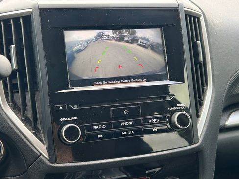 Used 2020 Subaru Forester Premium image 32