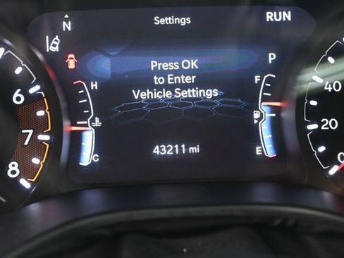 Used 2025 Jeep Compass Limited AWD/4WD image 18