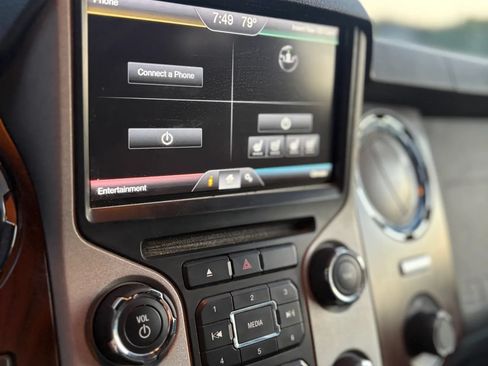 Used 2014 Ford F350 Lariat w/ Lariat Ultimate Package AWD/4WD image 18