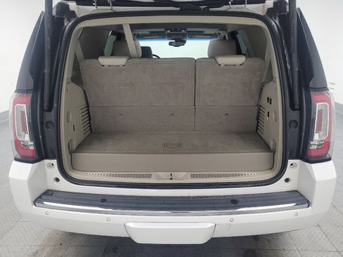 Used 2018 GMC Yukon Denali w/ Denali Ultimate Package AWD/4WD image 29