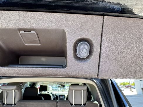 Used 2017 GMC Yukon Denali w/ Open Road Package image 10