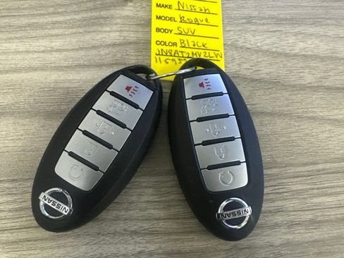 Used 2020 Nissan Rogue SV AWD/4WD image 14